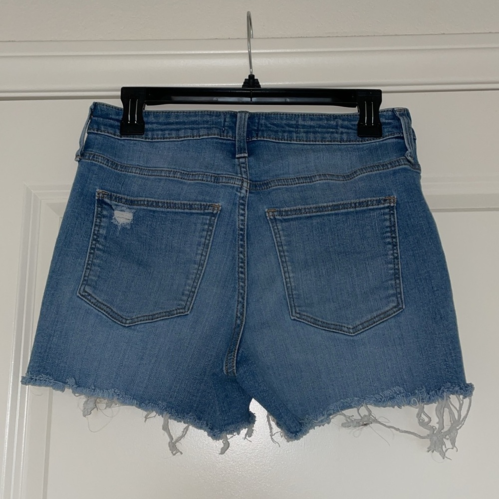 UNIVERSAL THREAD high rise midi stretch denim distressed short - Picture 2 of 3